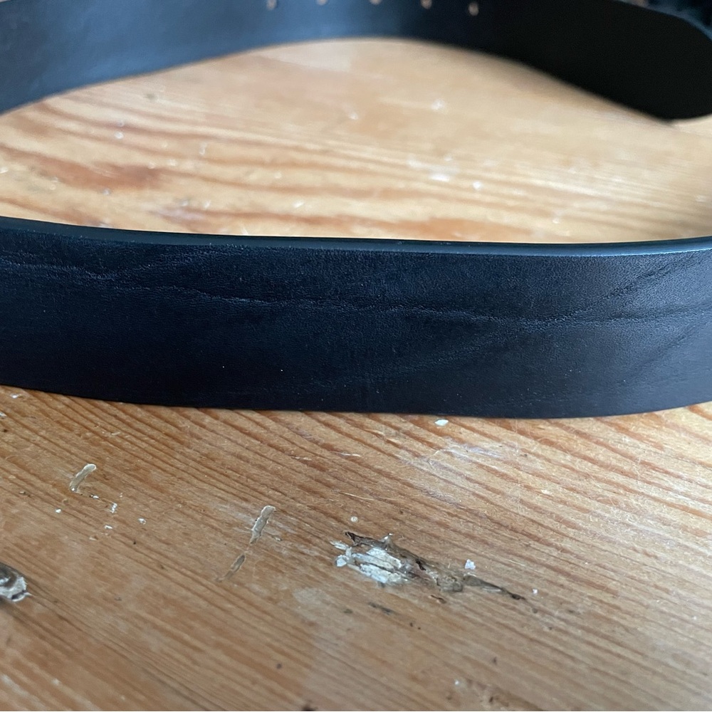Sundance Black Brass Circle Italian Leather - Picture 5 of 11